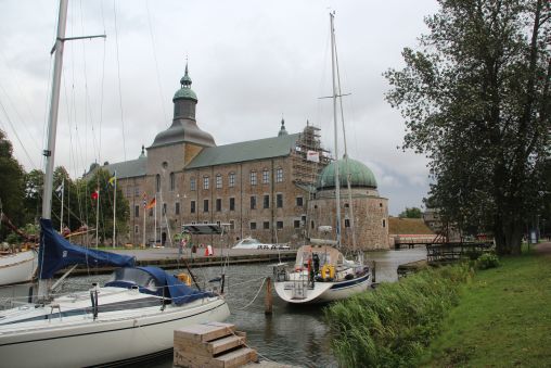 12_Hausboot_mieten_Gtakanal_Schweden_Vadstena